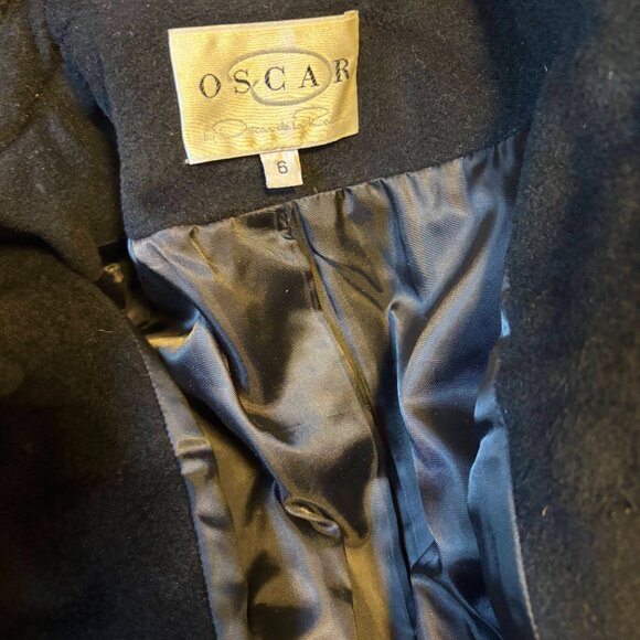 Vintage Oscar de la Renta Black Wool Coat with Shearling Trim - Picture 5 of 6